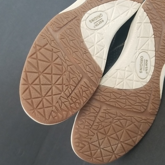 Earth Origins Eclipse Etta Shoe - Picture 9 of 12